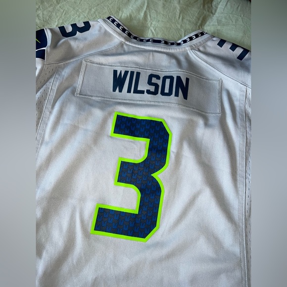 Woman’s NFL Nike fitted Seahawk Jersey number 3 Wilson collector jersey Large - Picture 8 of 12